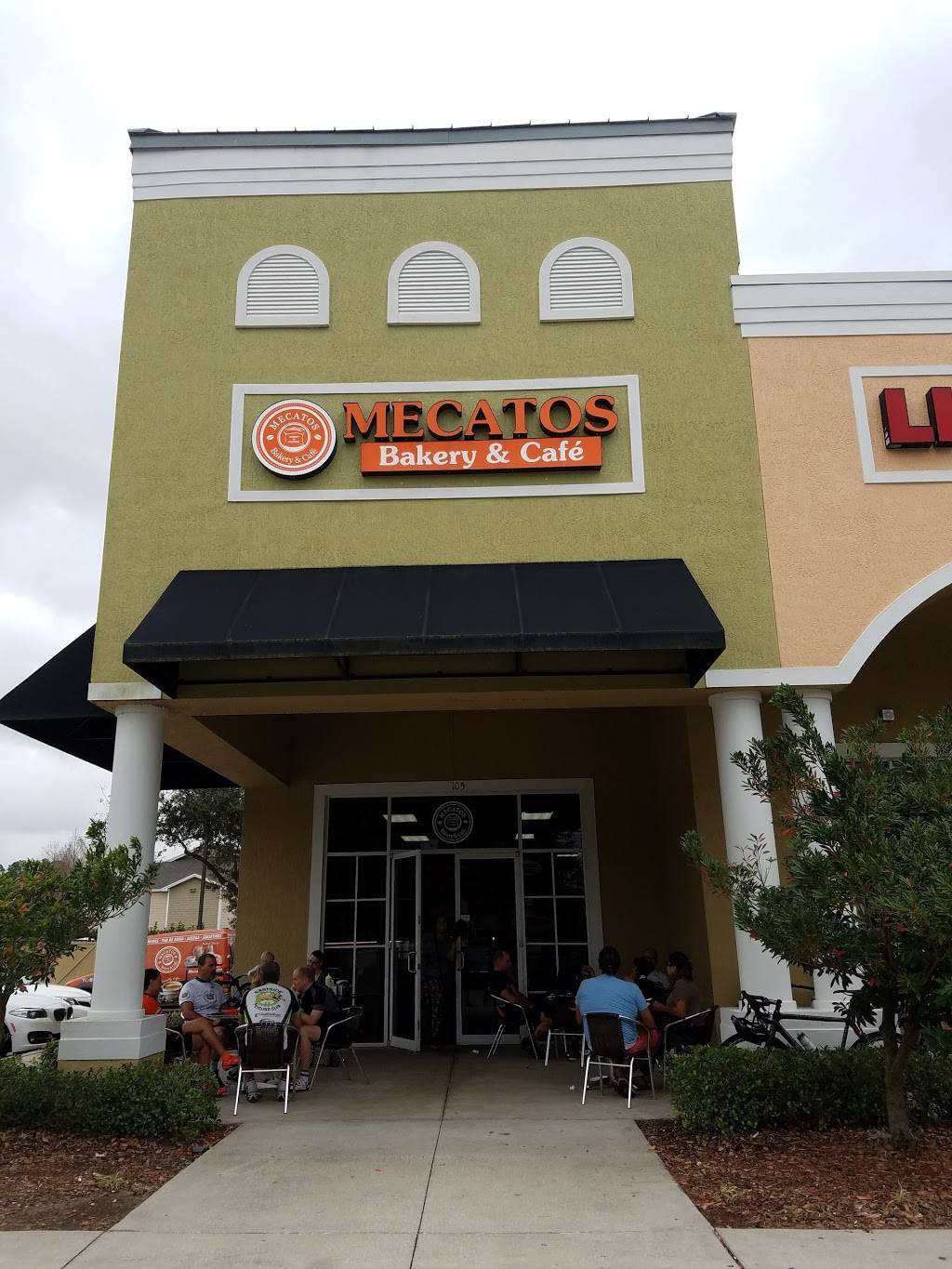 Mecatos Bakery & Café | bakery | 857 Woodbury Road Unit 105, Orlando, FL 32828, USA | 4076013961 OR +1 407-601-3961