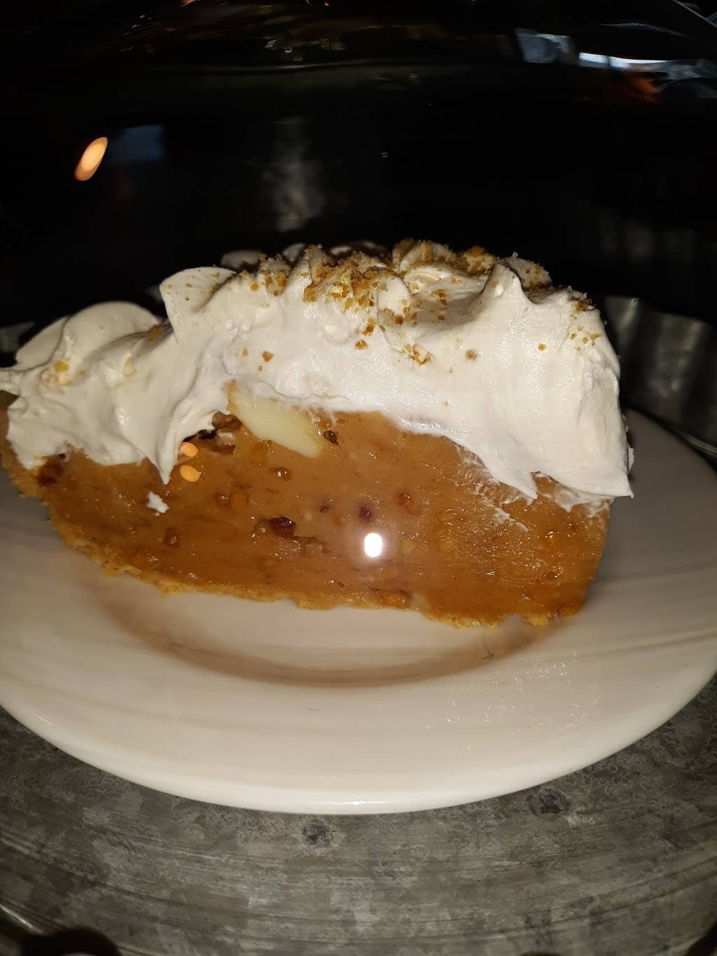 Corner Cafe At The Leland | restaurant | 900 S A St, Richmond, IN 47374, USA | 7655984032 OR +1 765-598-4032