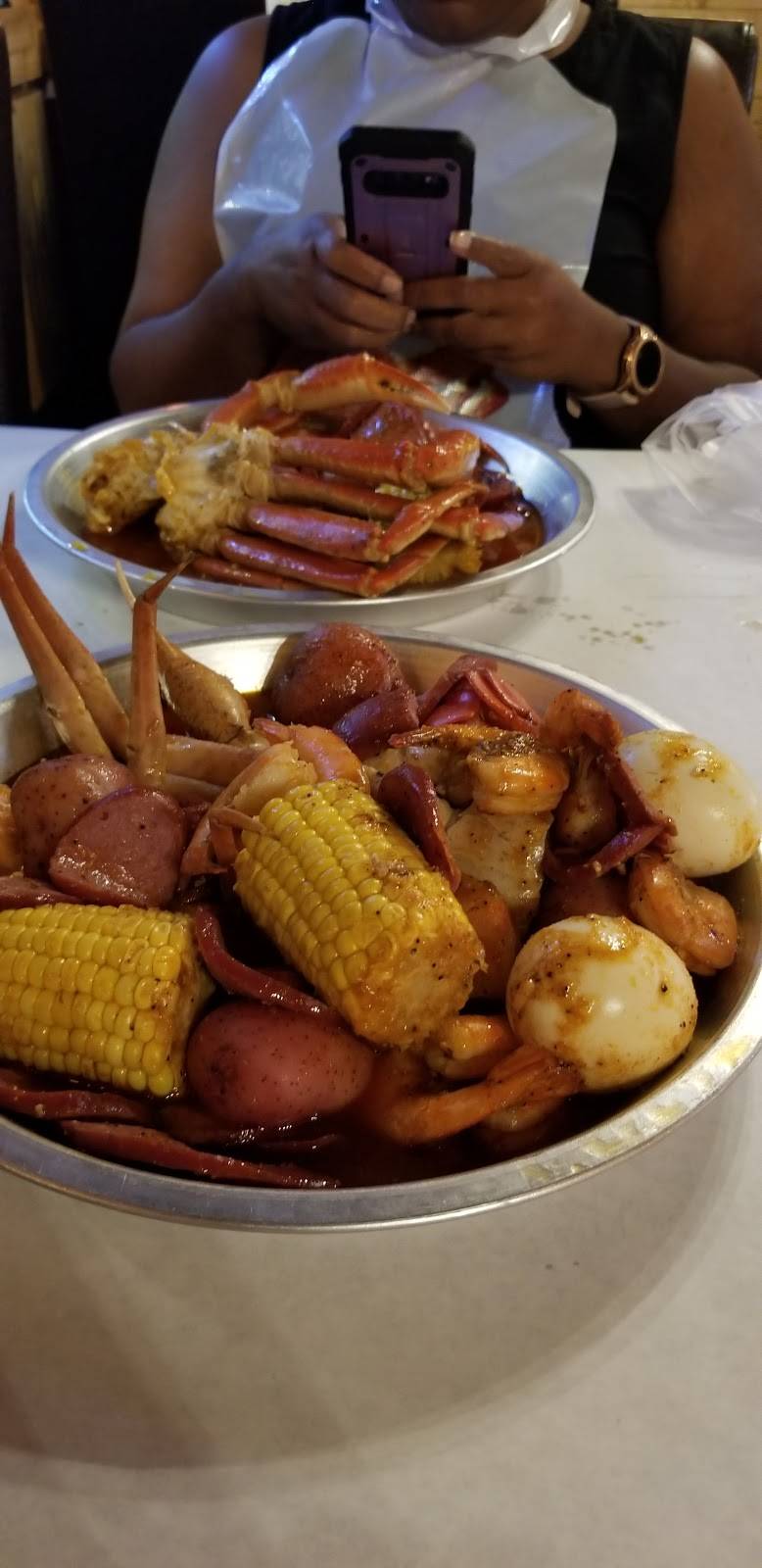 Red Hook Cajun Seafood & Bar Bartlett | restaurant | 6105 Stage Rd, Bartlett, TN 38134, USA | 9014108736 OR +1 901-410-8736