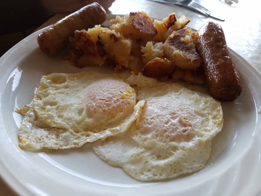 Windmill Diner | meal takeaway | 245 Danbury Rd, New Milford, CT 06776, USA | 8603541218 OR +1 860-354-1218