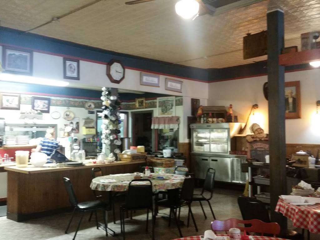 Hard Times Family Restaurant | restaurant | 109 N Phelps St, Decatur, MI 49045, USA | 2694238655 OR +1 269-423-8655