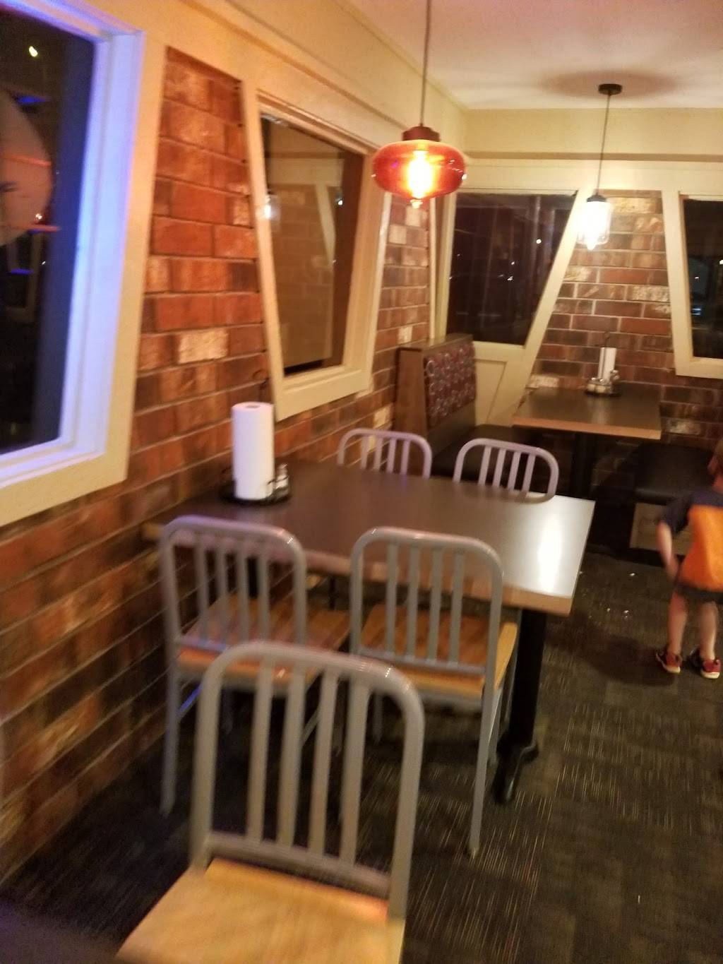 Pizza Hut | meal takeaway | 5255 Osage Beach Pkwy, Osage Beach, MO 65065, USA | 5733483016 OR +1 573-348-3016