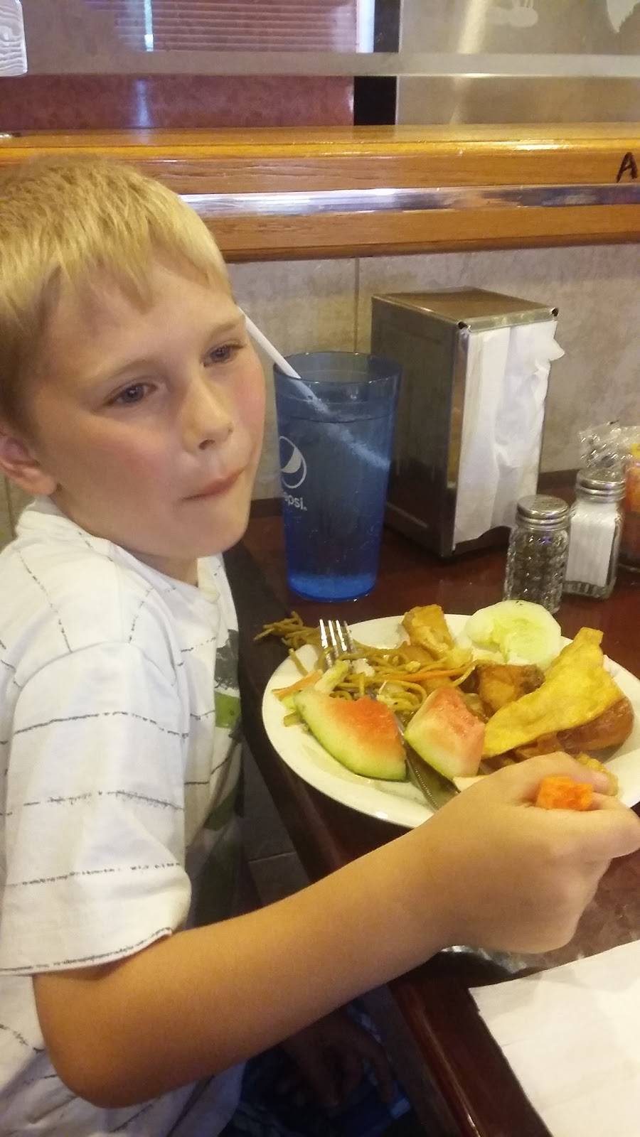 Main Moon Chinese Kitchen | restaurant | 40 Central Plaza, Ilion, NY 13357, USA | 3158957404 OR +1 315-895-7404