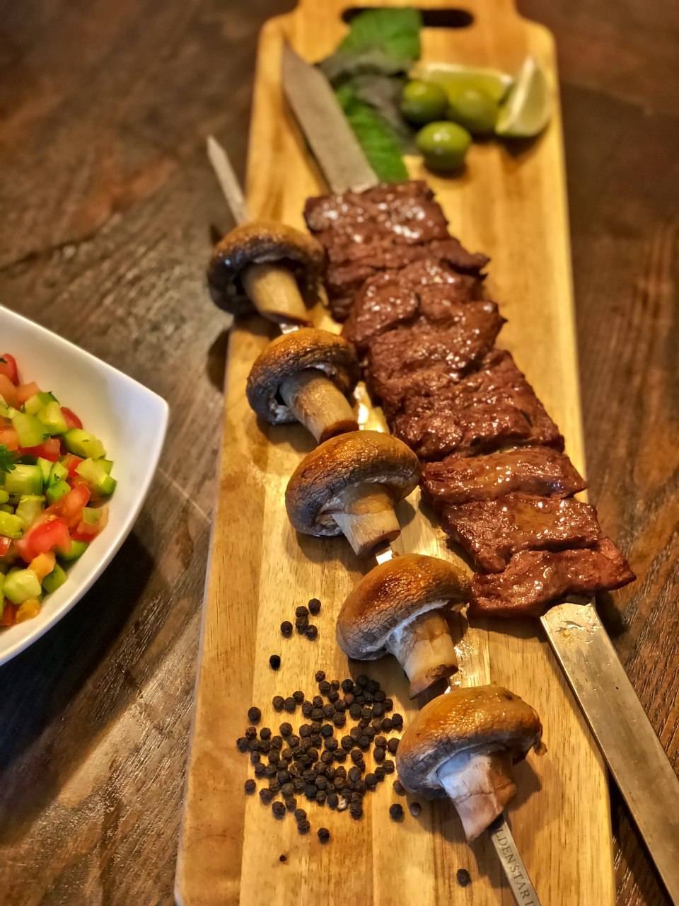 Roobics Cafe | restaurant | 325 N Verdugo Rd, Glendale, CA 91206, USA | 8184847611 OR +1 818-484-7611