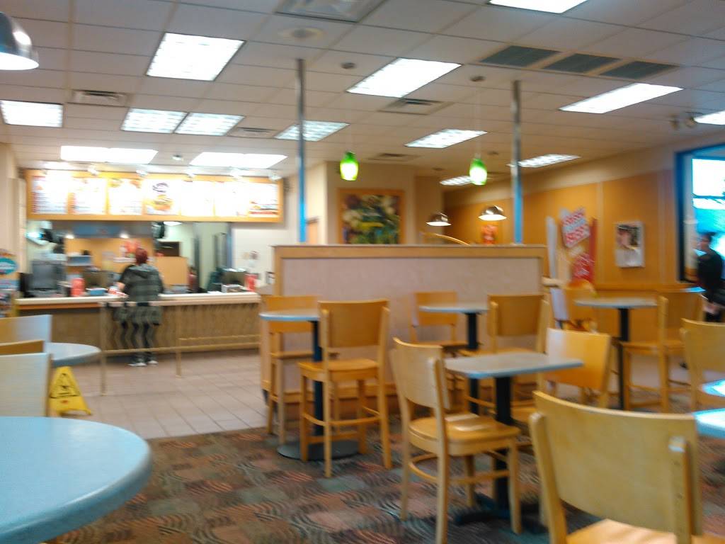 Wendys | restaurant | 7601 NE Fourth Plain Blvd, Vancouver, WA 98662, USA | 3602609447 OR +1 360-260-9447