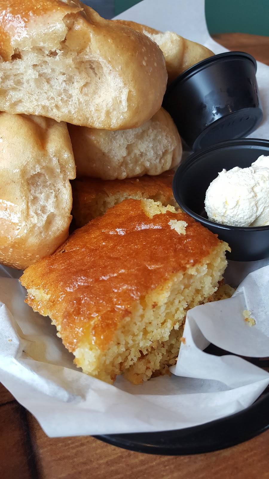 Black-eyed Pea | restaurant | 4000 Bagpiper Way Suite 150, Arlington, TX 76018, USA | 8174679555 OR +1 817-467-9555