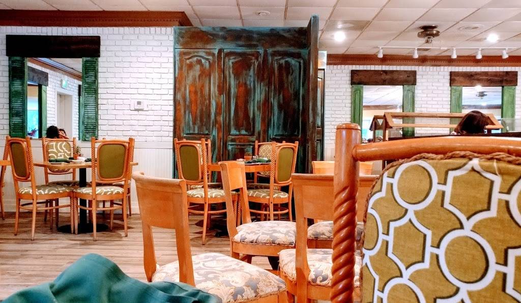 Peppinos Ristorante Italiano | restaurant | 7694, 100 Carrigan Ave, Oviedo, FL 32765, USA | 4073654774 OR +1 407-365-4774