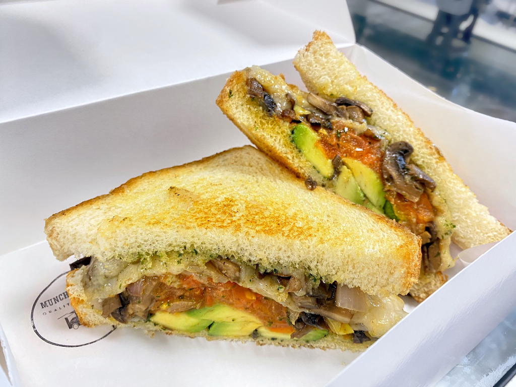 Munchie - Mobile Grilled Cheese and More | restaurant | 5832 Fairdale Ln, Houston, TX 77057, USA | 8328594005 OR +1 832-859-4005