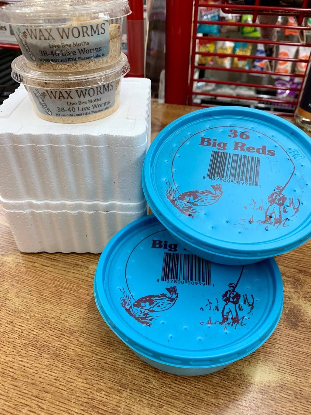 Pine Lake Grocery | restaurant | 942 Doster Rd, Plainwell, MI 49080, USA | 2696855323 OR +1 269-685-5323