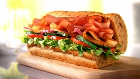 Subway | meal takeaway | 3190 Hawthorne Rd, Ottawa, ON K1G 5H5, Canada | 6132499698 OR +1 613-249-9698