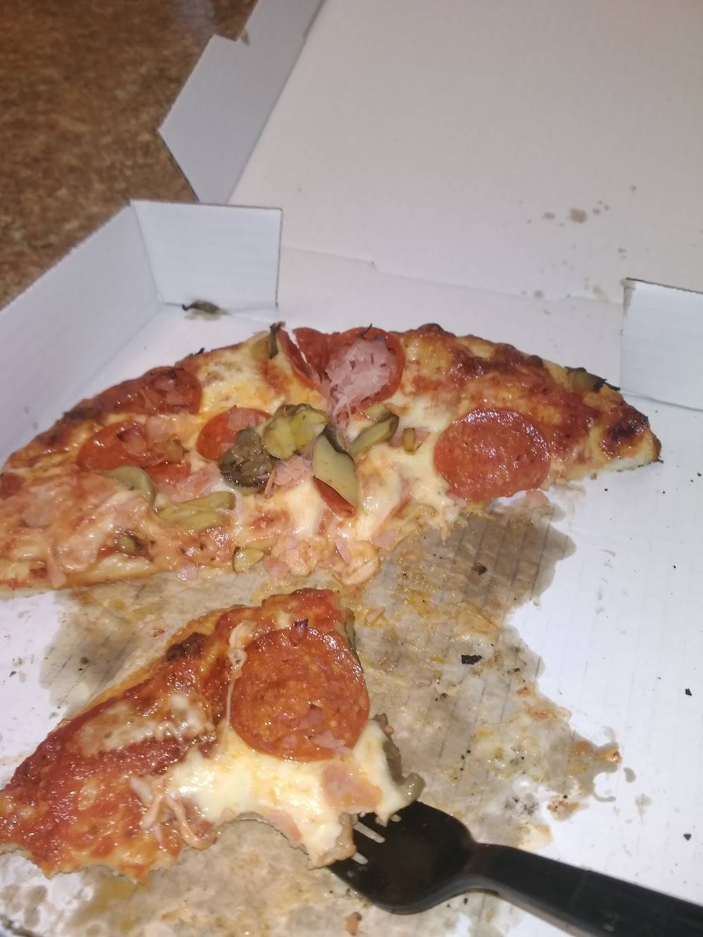 Main Street Pizza | restaurant | 430 E Main St, Edmore, MI 48829, USA | 9894275125 OR +1 989-427-5125