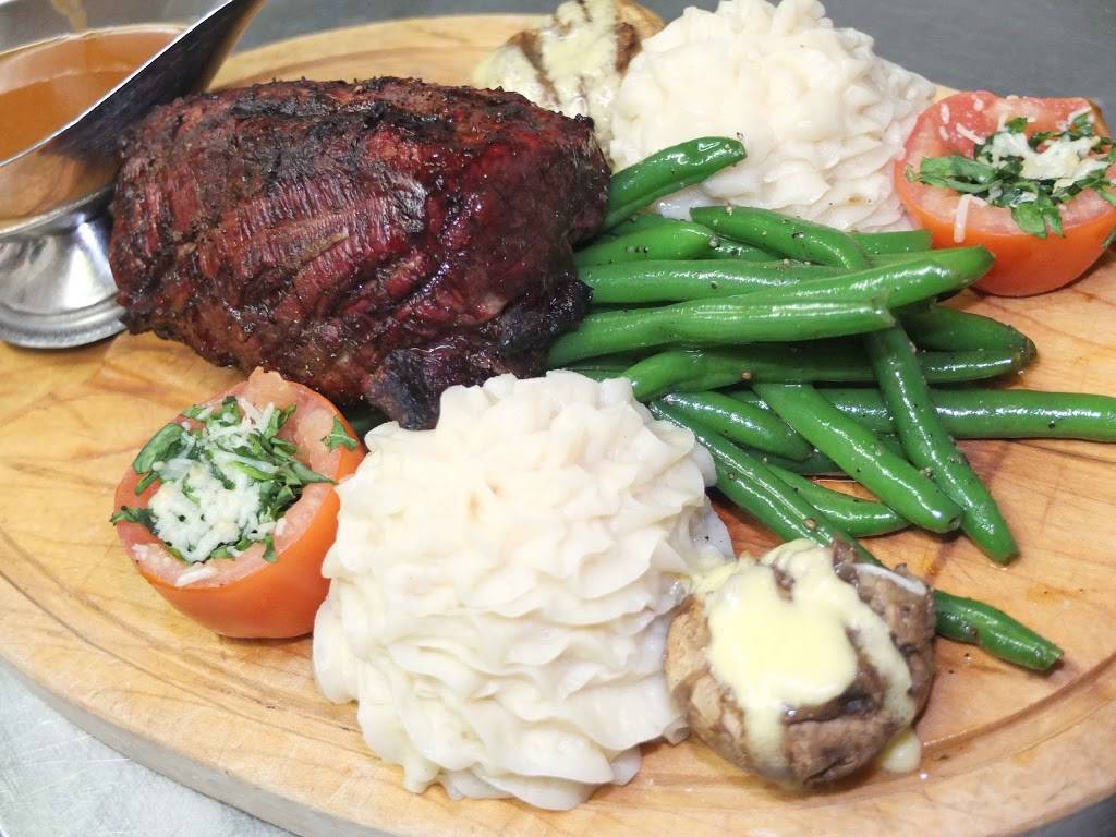 English Inn | restaurant | 677 S Michigan Rd, Eaton Rapids, MI 48827, USA | 5176632500 OR +1 517-663-2500