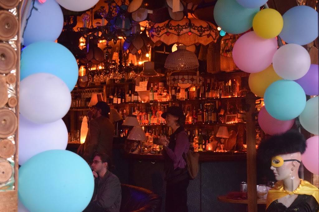 Light Club Lamp Shop | restaurant | 12 N Winooski Ave, Burlington, VT 05401, USA | 8026609346 OR +1 802-660-9346