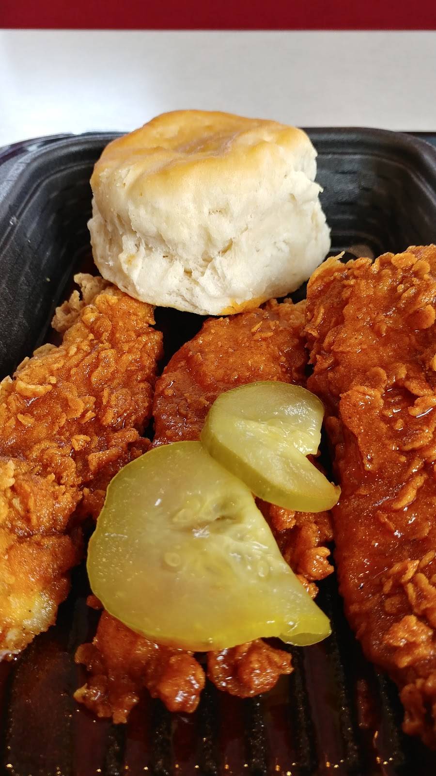 KFC | restaurant | 5501 IN-62, Jeffersonville, IN 47130, USA | 8122822320 OR +1 812-282-2320