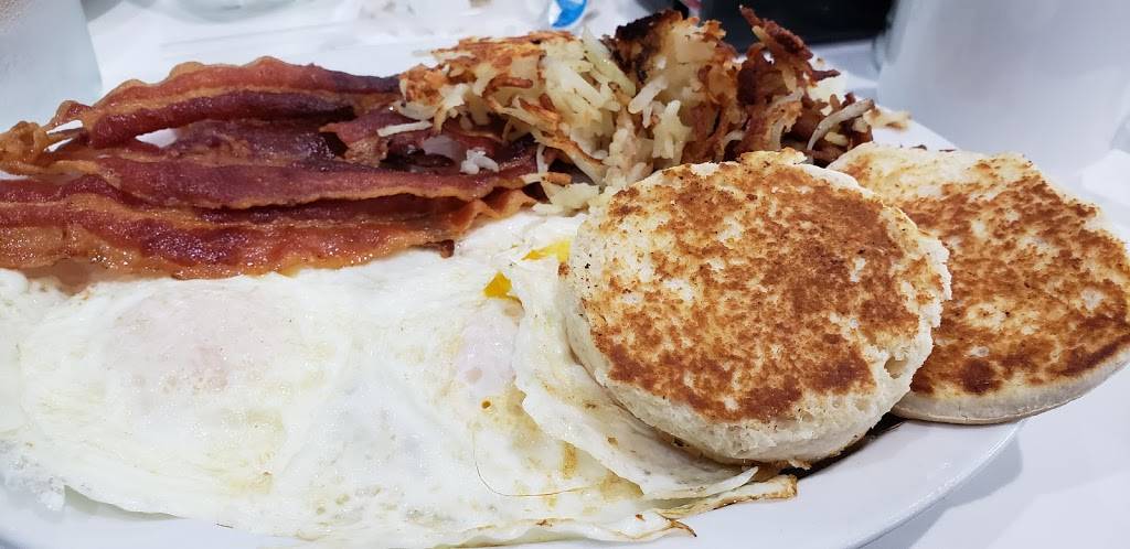 Van Dorn Diner | restaurant | 281 S Van Dorn St, Alexandria, VA 22304, USA | 7035662866 OR +1 703-566-2866