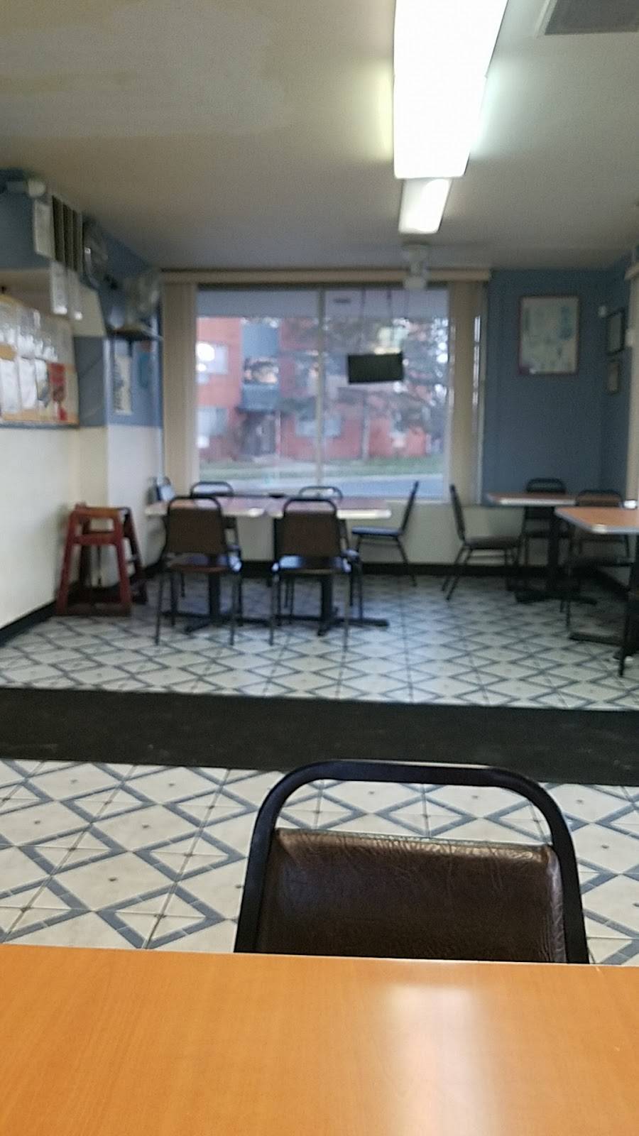 Waukegan Gyros | restaurant | 1120 Golf Rd, Waukegan, IL 60087, USA | 8477750286 OR +1 847-775-0286