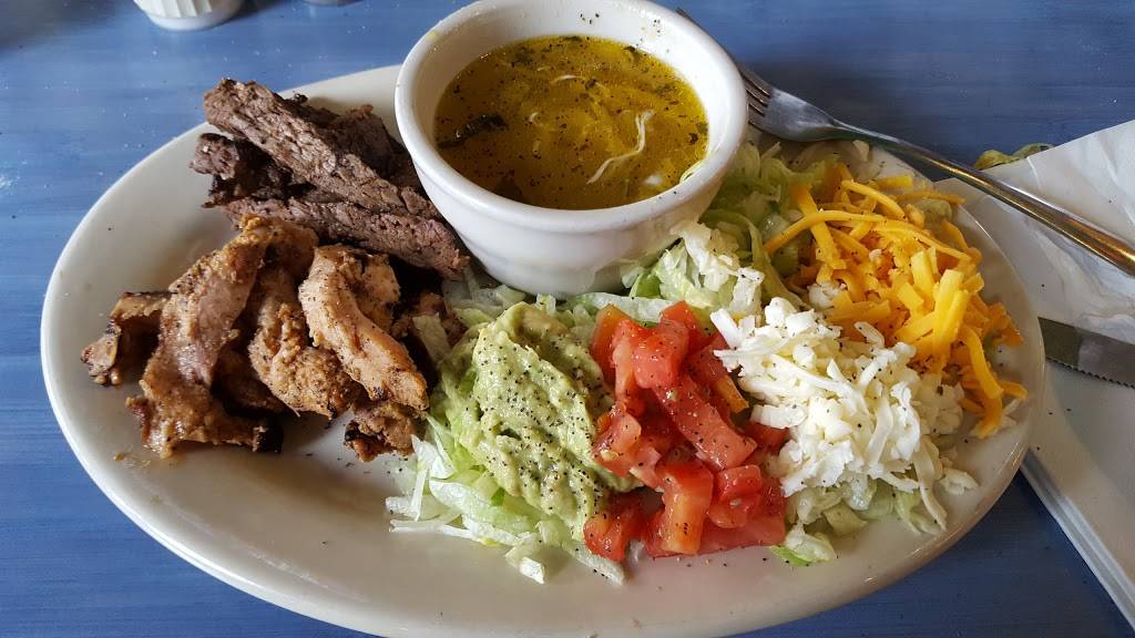 Mama Margies Mexican Restaurant | restaurant | 10927 West, FM471, San Antonio, TX 78253, USA | 2102777090 OR +1 210-277-7090