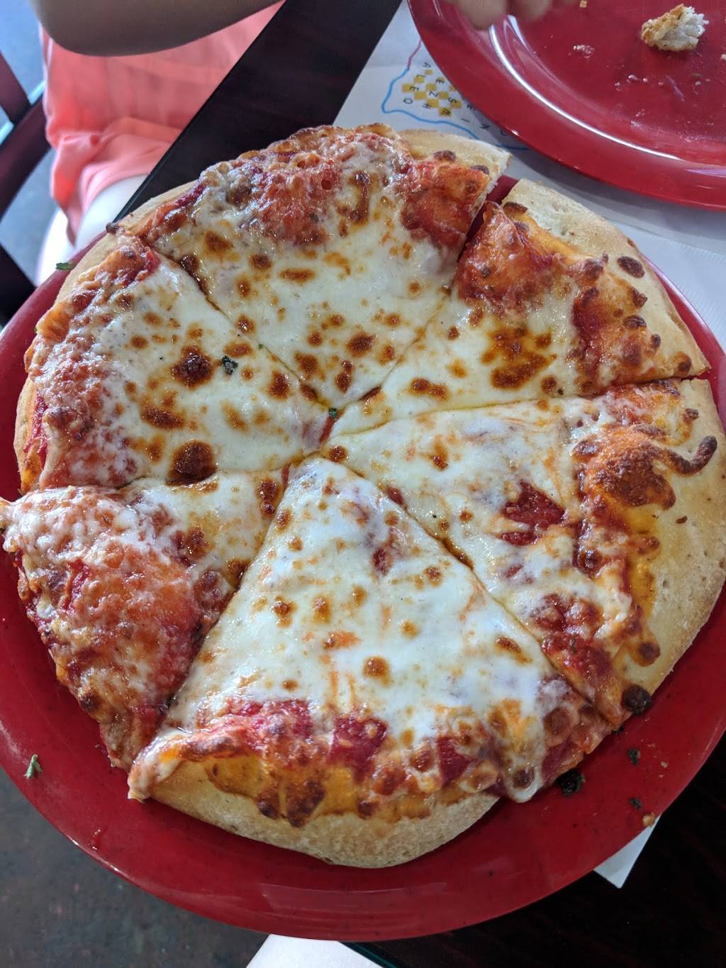 Center Court Pizza & Brew | restaurant | 20711 Wilderness Oak #113, San Antonio, TX 78258, USA | 2104975152 OR +1 210-497-5152