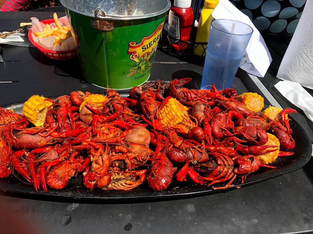 Wolfies Restaurant | restaurant | 14954 Old Hwy 105 W, Montgomery, TX 77356, USA | 9365888200 OR +1 936-588-8200