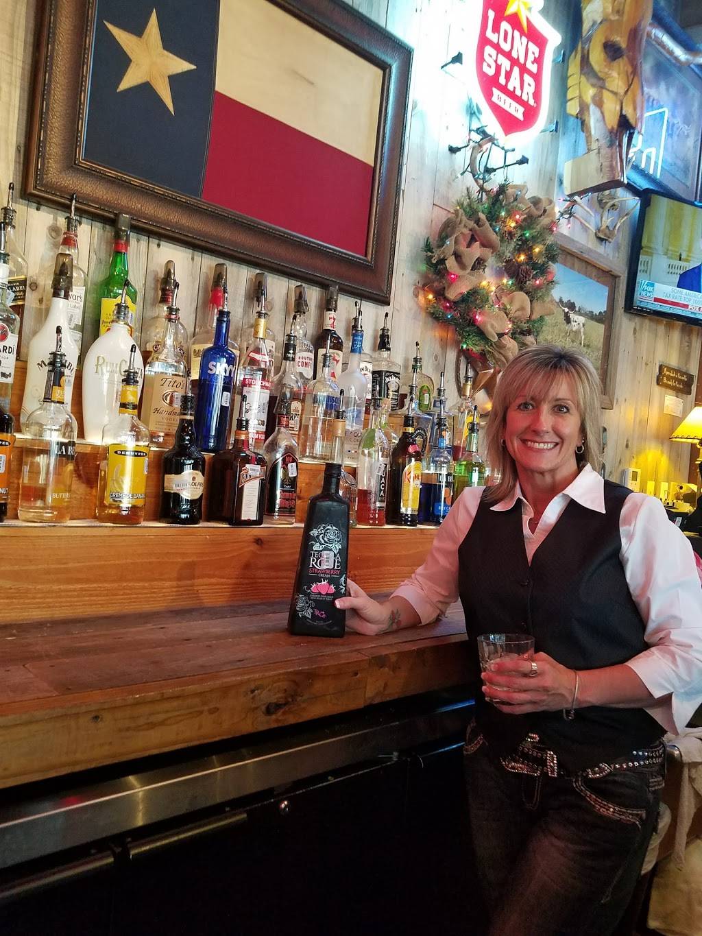 Longhorn Grill | restaurant | 1315 W Panola St, Carthage, TX 75633, USA | 9032657333 OR +1 903-265-7333