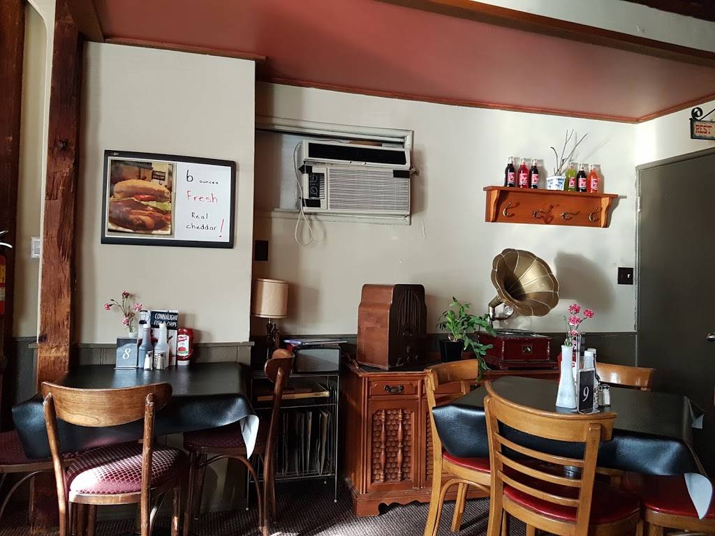 Connaught Fish & Chips | restaurant | 976 Main St E, Hamilton, ON L8M 1M8, Canada | 9055444143 OR +1 905-544-4143