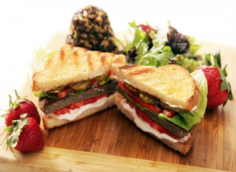 The Vegan Restaurants | restaurant | 15550 Okeechobee Blvd, Loxahatchee, FL 33470, USA | 5617168077 OR +1 561-716-8077