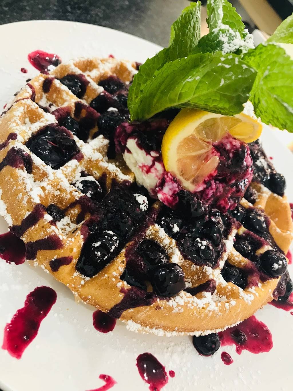 Angry Egg | restaurant | 8536 W Lawrence Ave, Norridge, IL 60706, USA | 7086955167 OR +1 708-695-5167