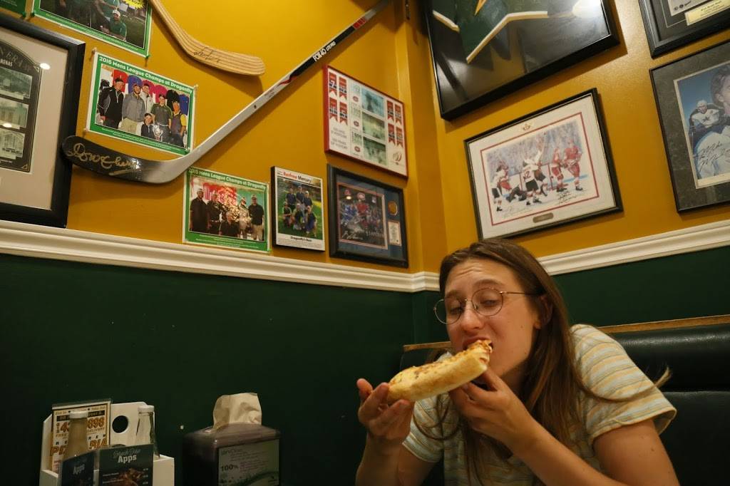 Renfrew Pizzaria | restaurant | 98 Raglan St S, Renfrew, ON K7V 1P8, Canada | 6134329898 OR +1 613-432-9898