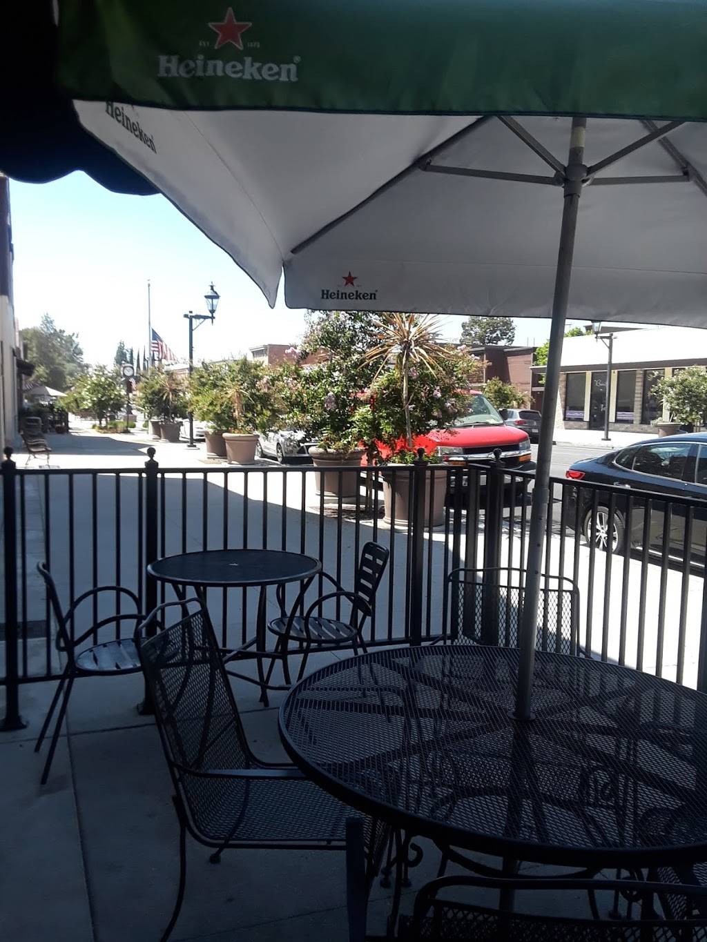 Pozzetto Italian Dining | meal delivery | 114 W Bonita Ave, San Dimas, CA 91773, USA | 9093059797 OR +1 909-305-9797