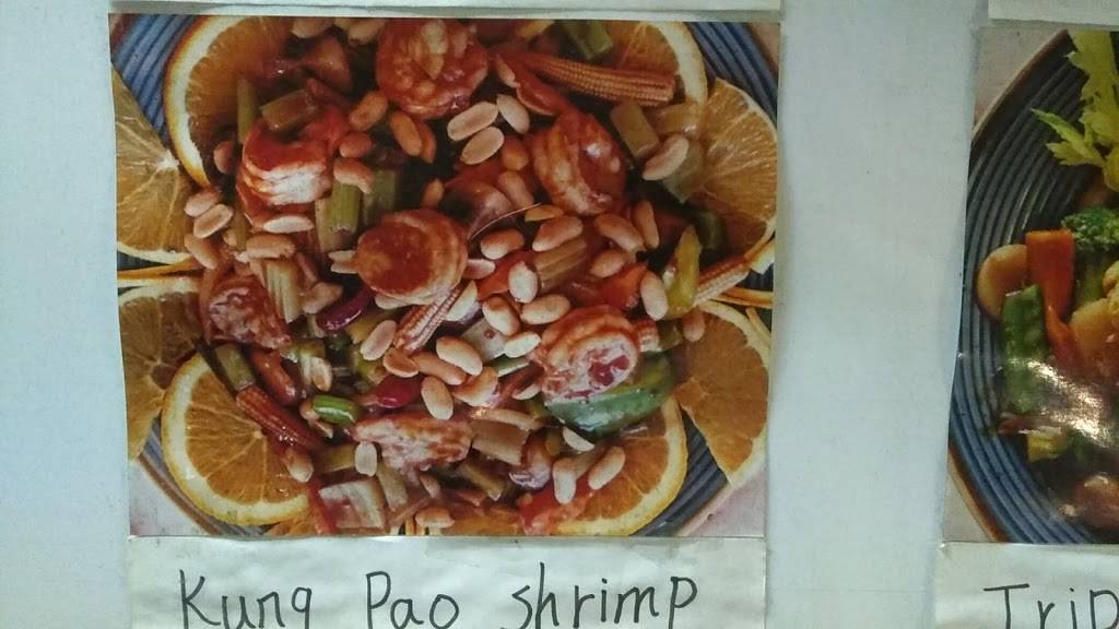 Uncle Wing Chinese Restaurant | restaurant | 107 N 1st St, Garland, TX 75040, USA | 9722722775 OR +1 972-272-2775