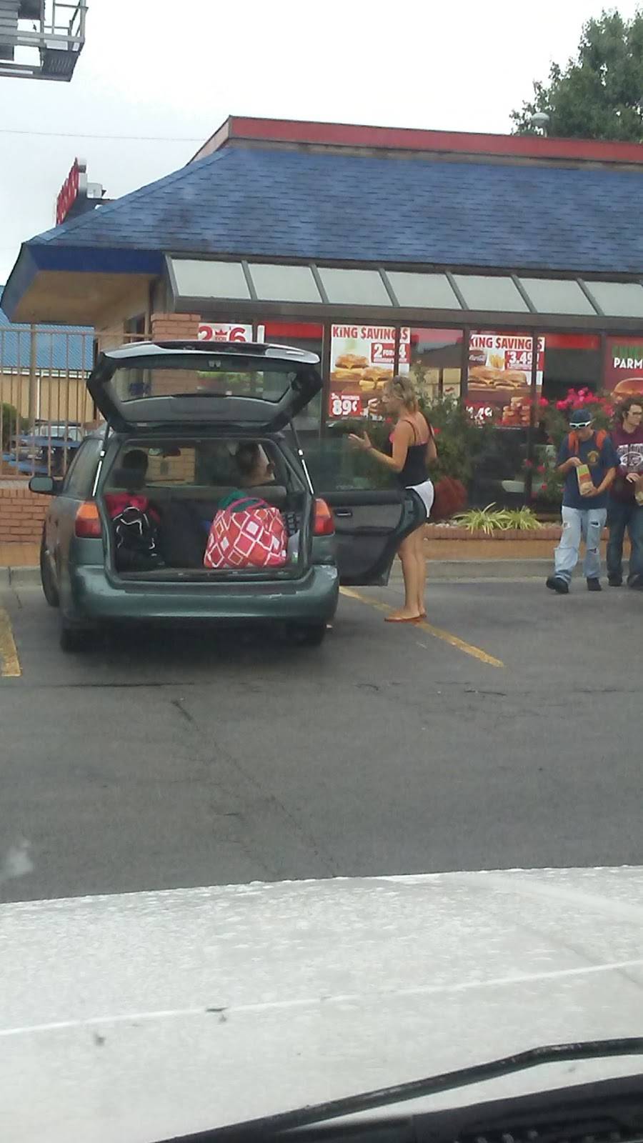 Burger King | restaurant | 319 Merchant Dr, Knoxville, TN 37912, USA | 8656884591 OR +1 865-688-4591