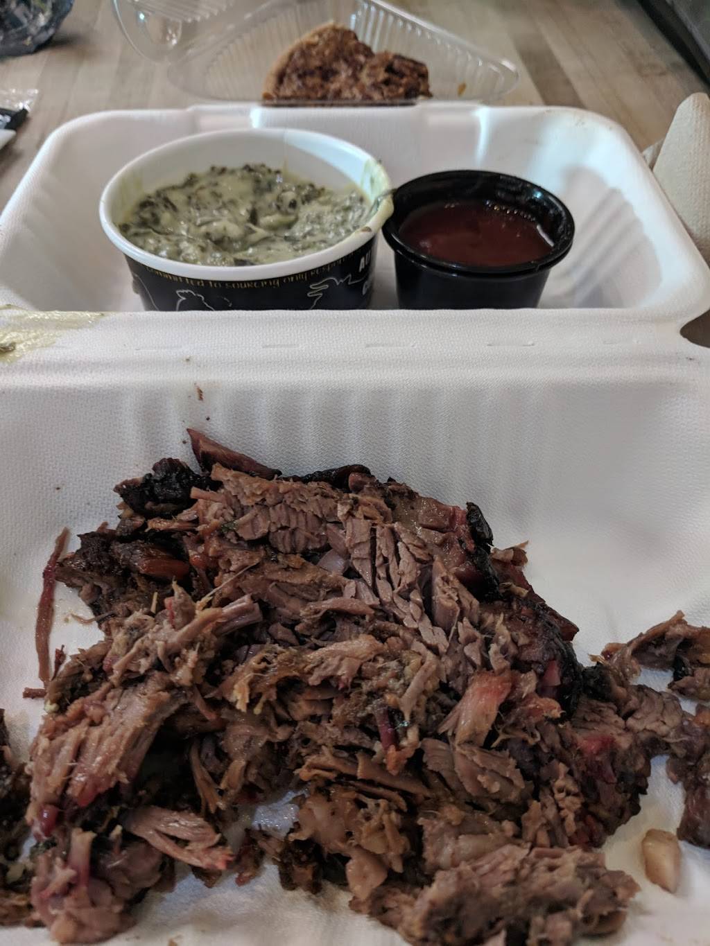 Dickeys Barbecue Pit | restaurant | Dallas Love Field Airport (DAL), 8006 Cedar Springs Road, Dallas, TX 75235, USA | 2143587277 OR +1 214-358-7277