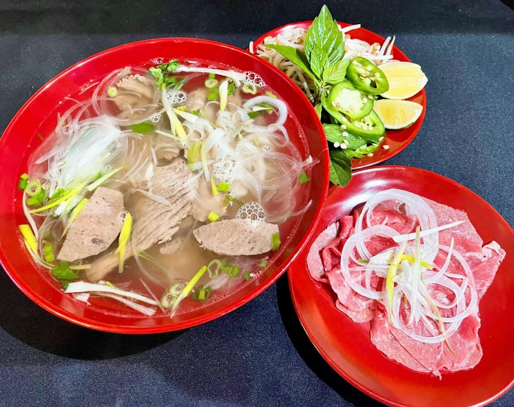 Pho South Corner | restaurant | 1318 South St, Philadelphia, PA 19147, USA | 2156450165 OR +1 215-645-0165