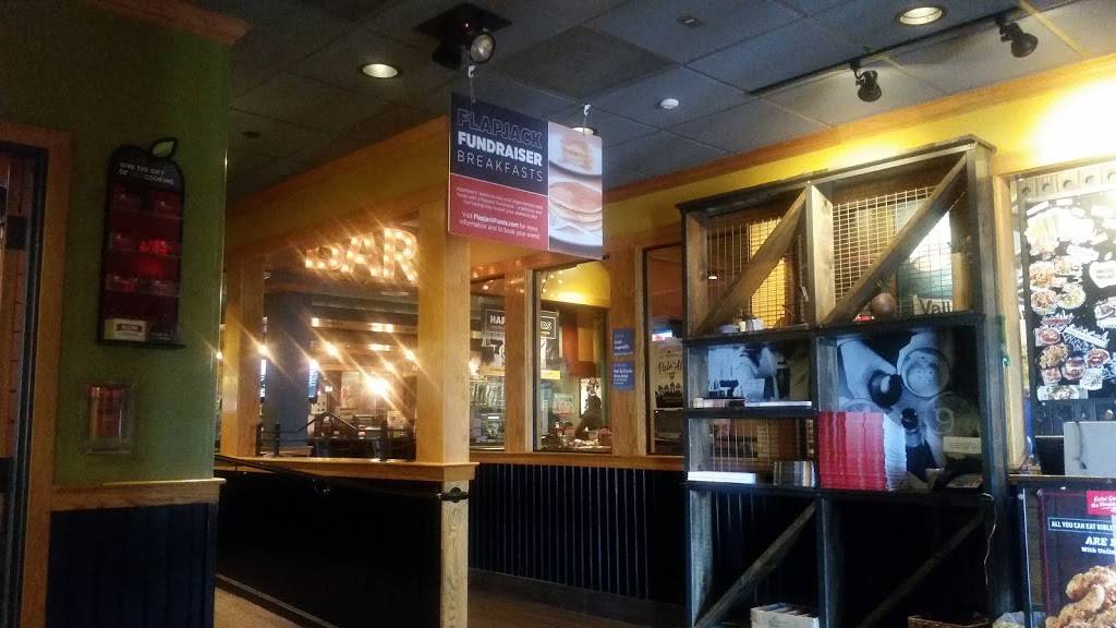 Applebees Grill + Bar | restaurant | 1126 Green Acres Mall, Valley Stream, NY 11581, USA | 5168727200 OR +1 516-872-7200