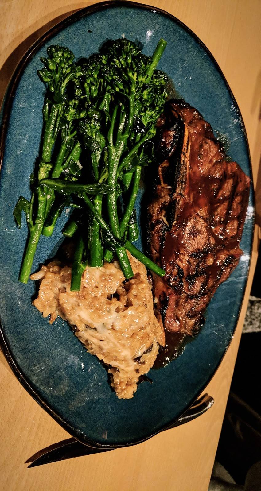 Foothill | restaurant | 2835 E Foothill Blvd, Pasadena, CA 91107, USA | 6264492337 OR +1 626-449-2337