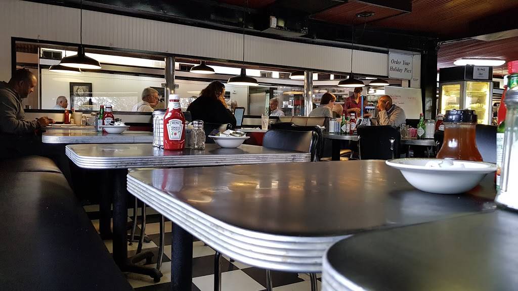 Original Market Diner | restaurant | 4434 Harry Hines Blvd, Dallas, TX 75219, USA | 2145210992 OR +1 214-521-0992