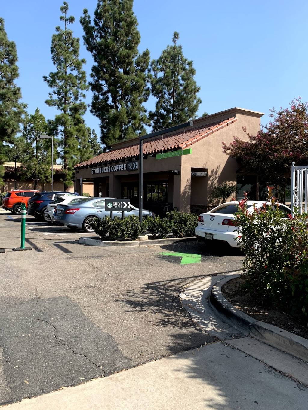 Starbucks | cafe | 20605 Yorba Linda Blvd, Yorba Linda, CA 92886, USA | 7147010809 OR +1 714-701-0809