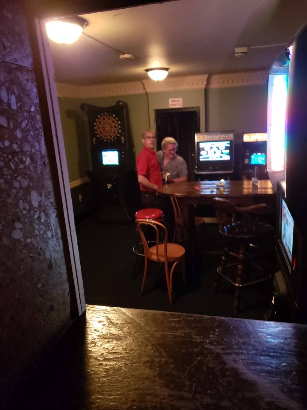 Mr. Toads | restaurant | 10 E Otterman St, Greensburg, PA 15601, USA | 7246891050 OR +1 724-689-1050