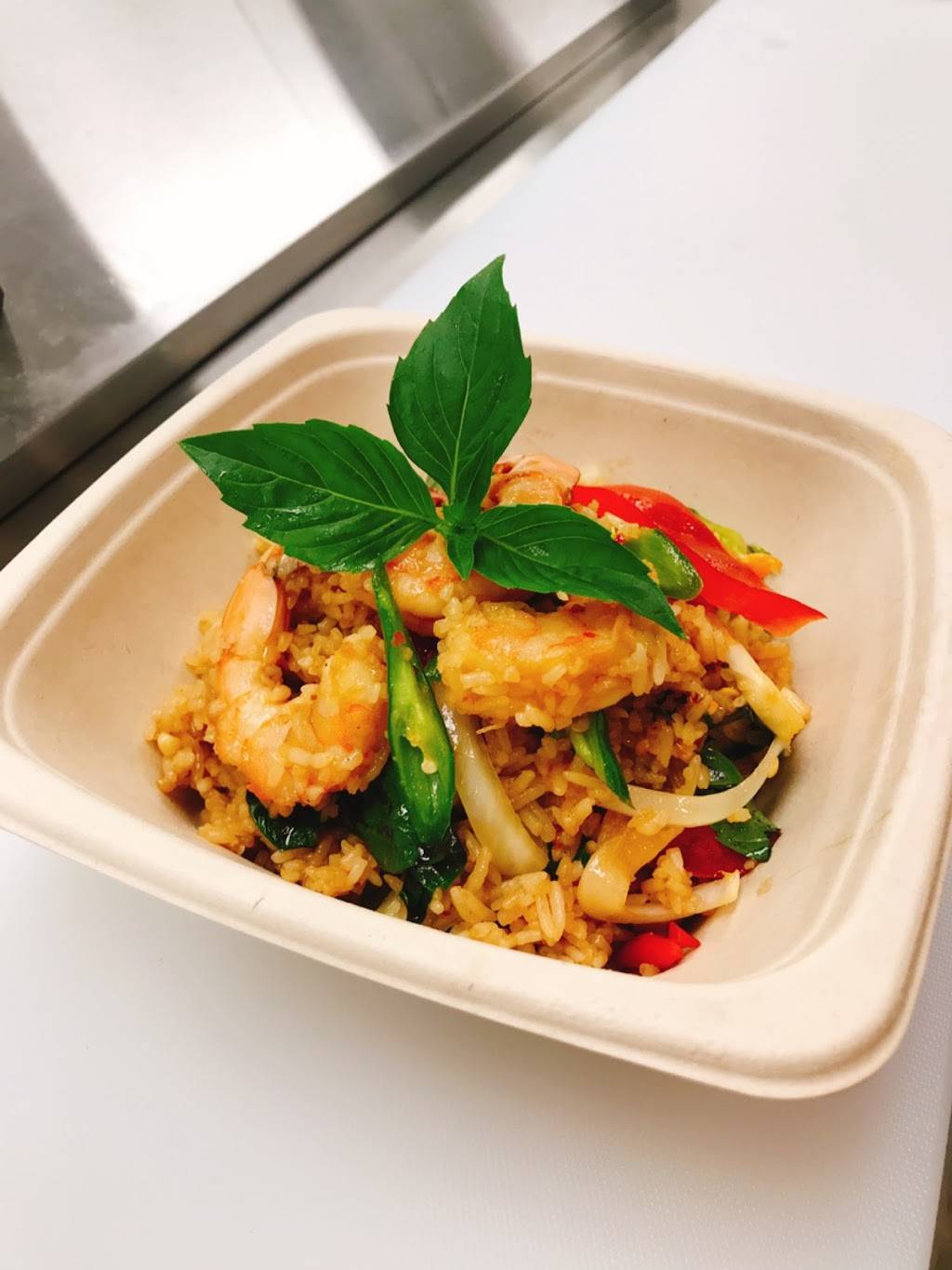 Patama Thai Kitchen | restaurant | 101 S Maple Ave unit E, Purcellville, VA 20132, USA | 5403385859 OR +1 540-338-5859