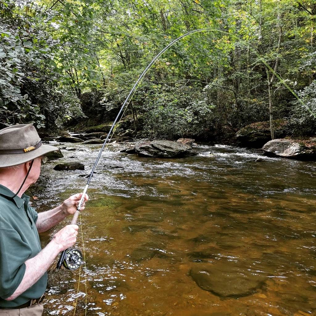 Chetola Orvis Endorsed Fly Fishing Guide Service | restaurant | 185 Chetola Lake Dr, Blowing Rock, NC 28605, USA | 8287504198 OR +1 828-750-4198
