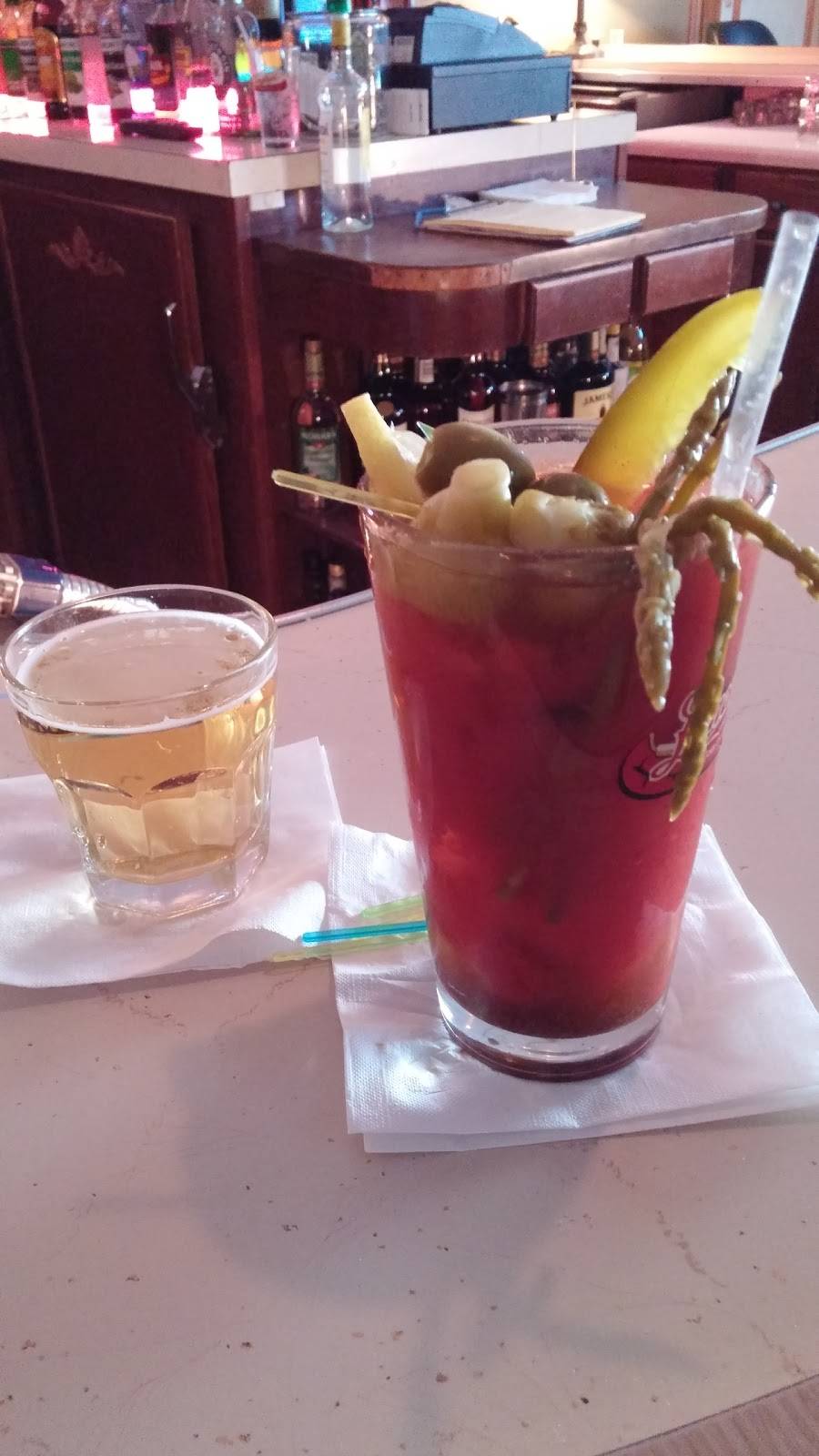 Gobblers Knob Supper Club | restaurant | 101 N Military Rd, Stockbridge, WI 53088, USA | 9204391265 OR +1 920-439-1265