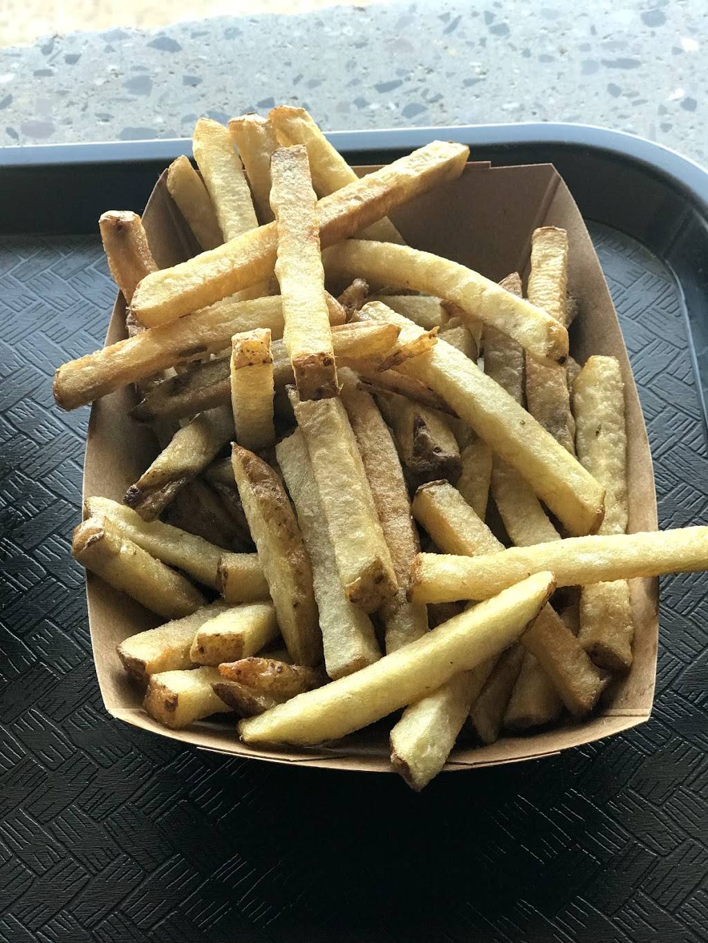 Bovine Burgers | restaurant | 76b W Railroad Ave, Jamesburg, NJ 08831, USA | 7326561666 OR +1 732-656-1666