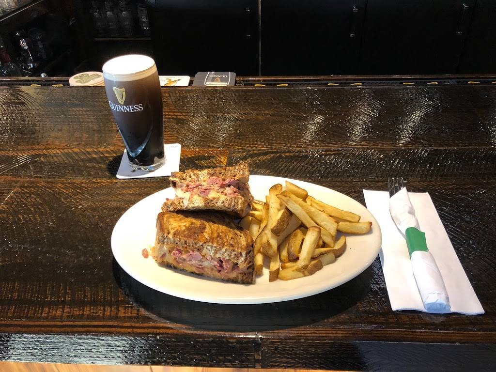 St. James Gate | restaurant | 21025 Hwy 99, Lynnwood, WA 98036, USA | 4255820595 OR +1 425-582-0595