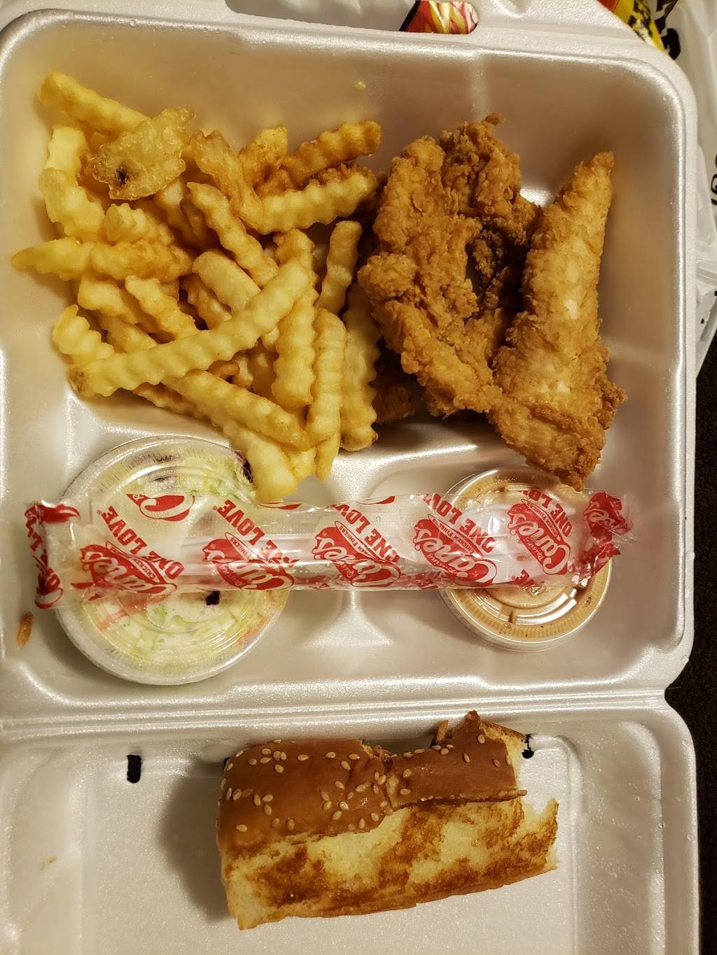 Raising Canes Chicken Fingers | restaurant | 4640 W 121st Ave, Broomfield, CO 80020, USA | 3034666382 OR +1 303-466-6382