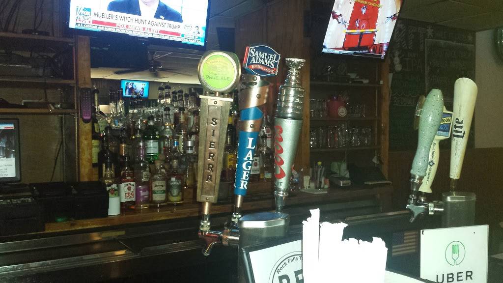 Rock Falls Tavern | restaurant | 2813 Hathaway Rd, Richmond, VA 23225, USA | 8042729470 OR +1 804-272-9470