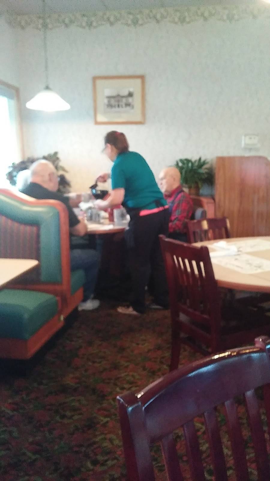 Five Star Family Restaurant | restaurant | 3216 N Vermilion St, Danville, IL 61832, USA | 2174316162 OR +1 217-431-6162