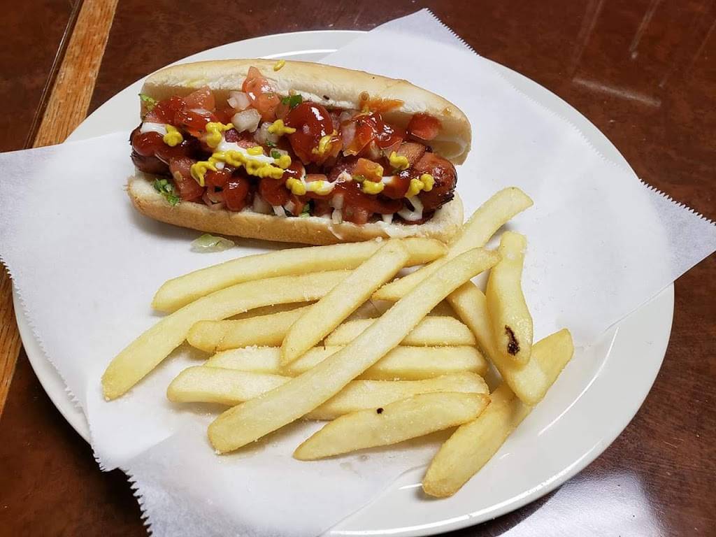 Esmeraldas Restaurant | restaurant | 2213 Westwood Square, Marion, IN 46952, USA | 7655207895 OR +1 765-520-7895