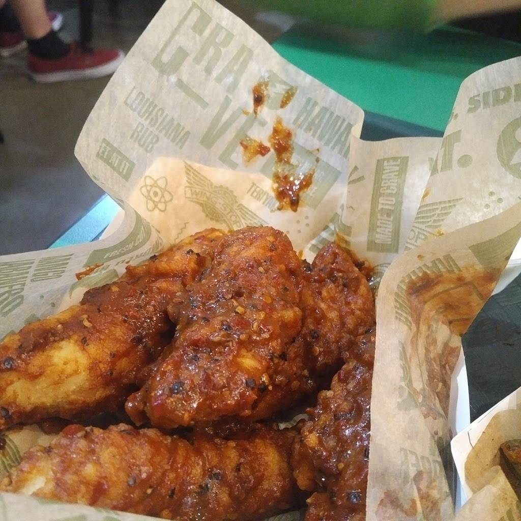 Wingstop | restaurant | 3584 S Figueroa St, Los Angeles, CA 90007, USA | 2137459464 OR +1 213-745-9464