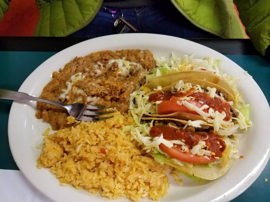 Los 3 Gallegos Express | restaurant | 1475 George Dieter Dr, El Paso, TX 79936, USA | 9155910606 OR +1 915-591-0606