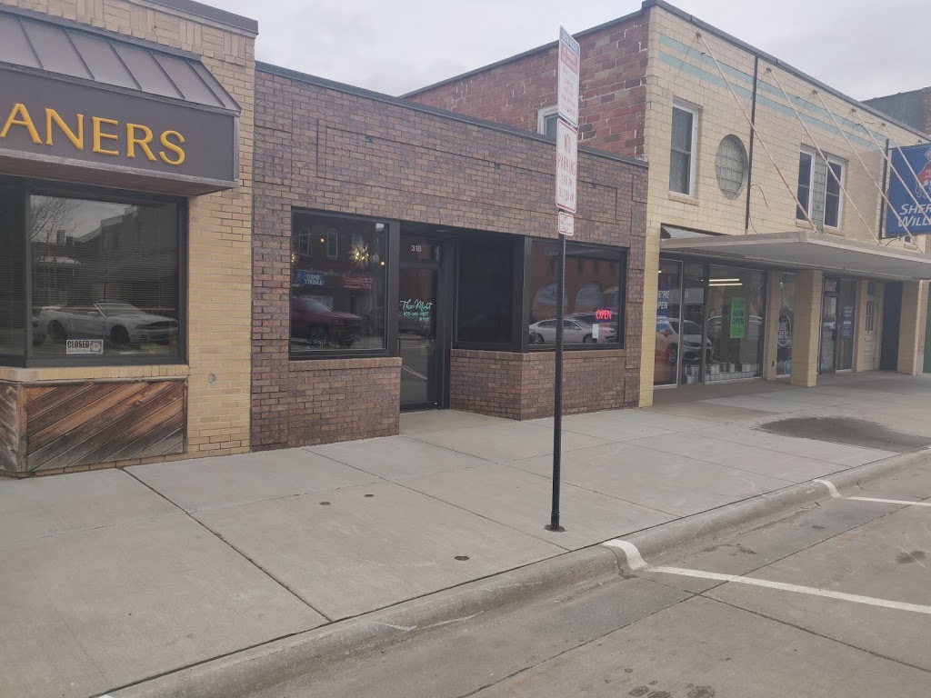 The Mint | restaurant | 318 Douglas Ave, Yankton, SD 57078, USA | 6056656468 OR +1 605-665-6468